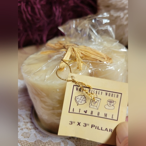 NWT Walt Disney world 3×3 pillar candle mouse head matching metal tray - Picture 4 of 9